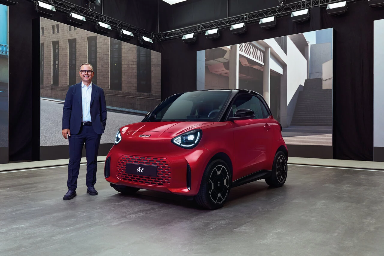 World Premiere of the smart #2 as Reinvention of the Urban Two